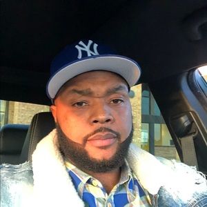 Meet your Posher, Derian